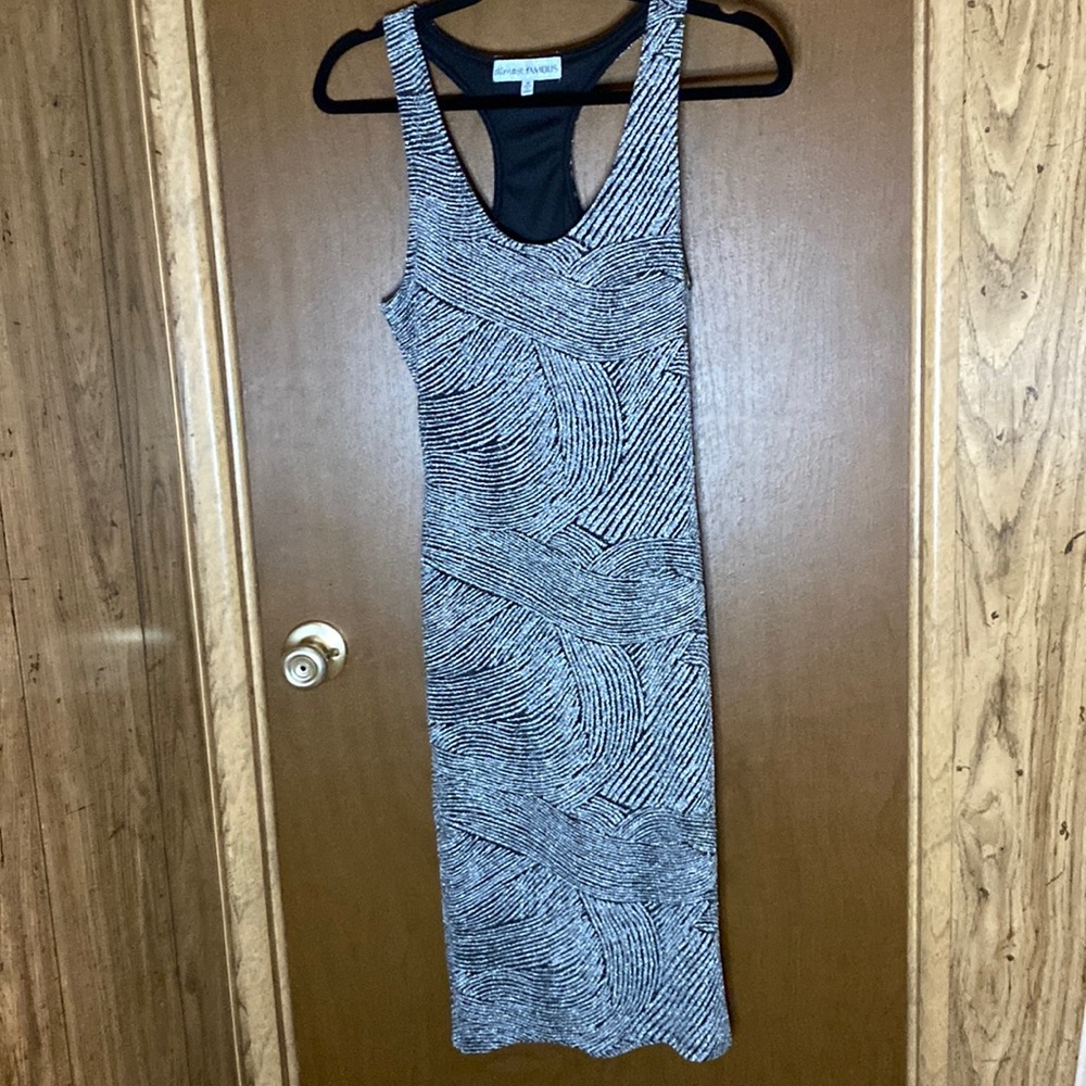 wore to homecoming looks beautiful in pictures. Creates a “tiny waist” illusion.
